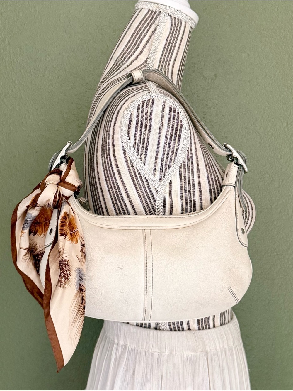 Y2K Coach Ivory Leather Shoulder Bag Mini Hobo Purse